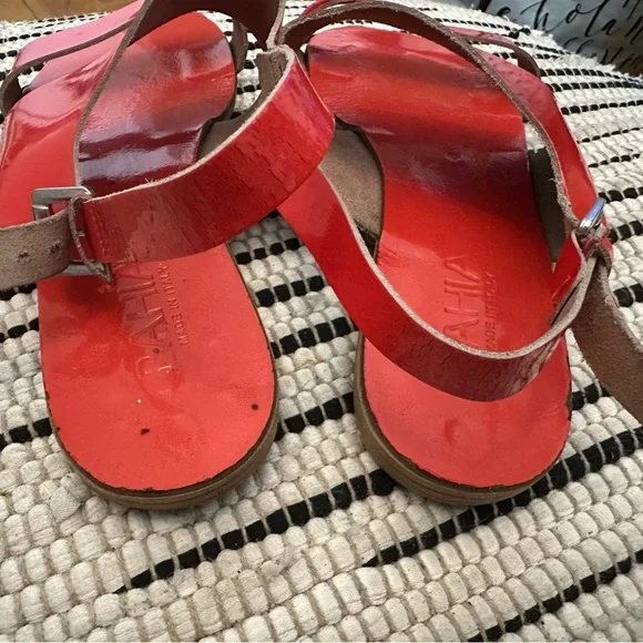 Sandals - Picture 4 of 12